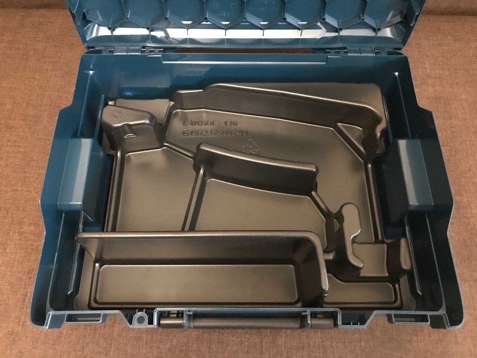 Кейсы Bosch L-BOXX 136 с вкладышами под инструмент