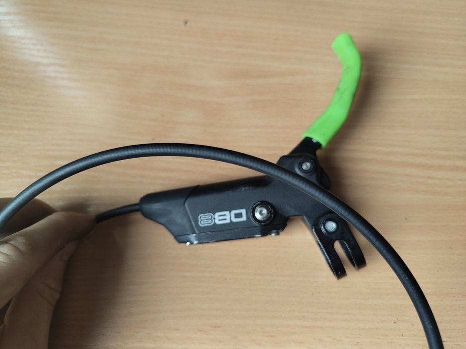 Sprzedam przednie hamulce hydrauliczne cztero-tłoczkowe 