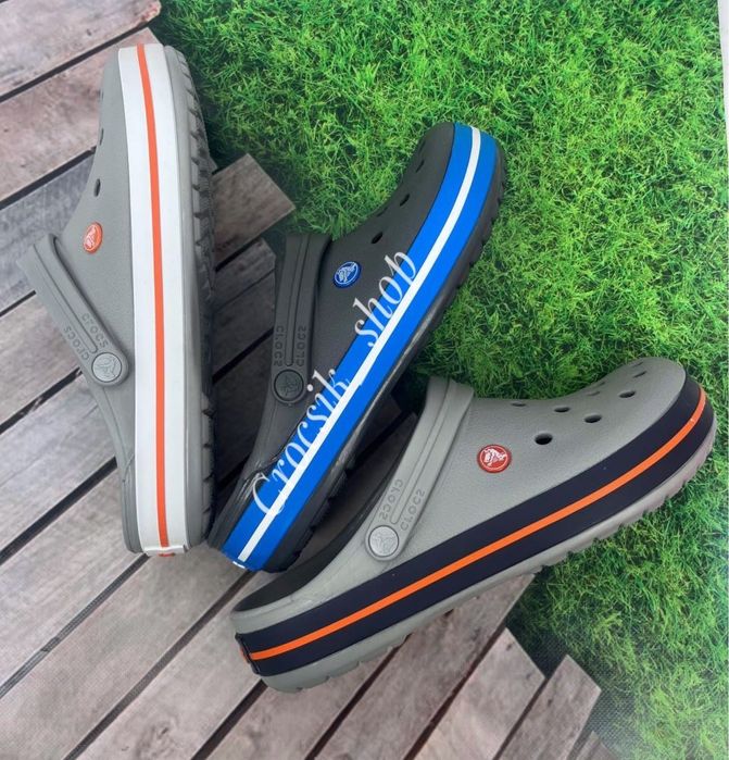 У наявності чоловічі крокс crocs crocband