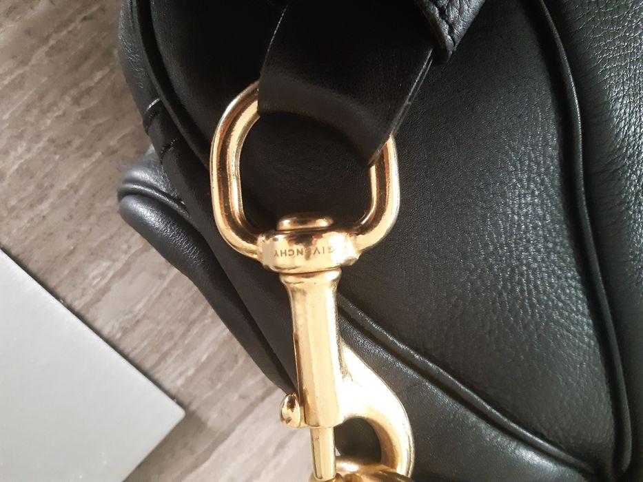 Givenchy autentica - como nova