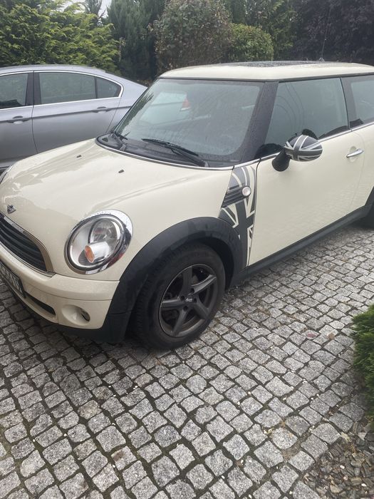 Mini Cooper 1.6 benzyna
