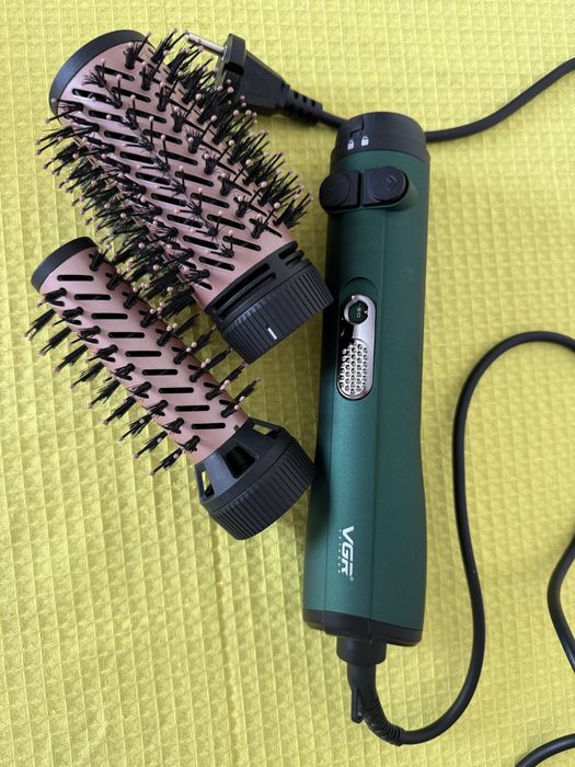 Професійна фен-щітка VGR Green (V-498)