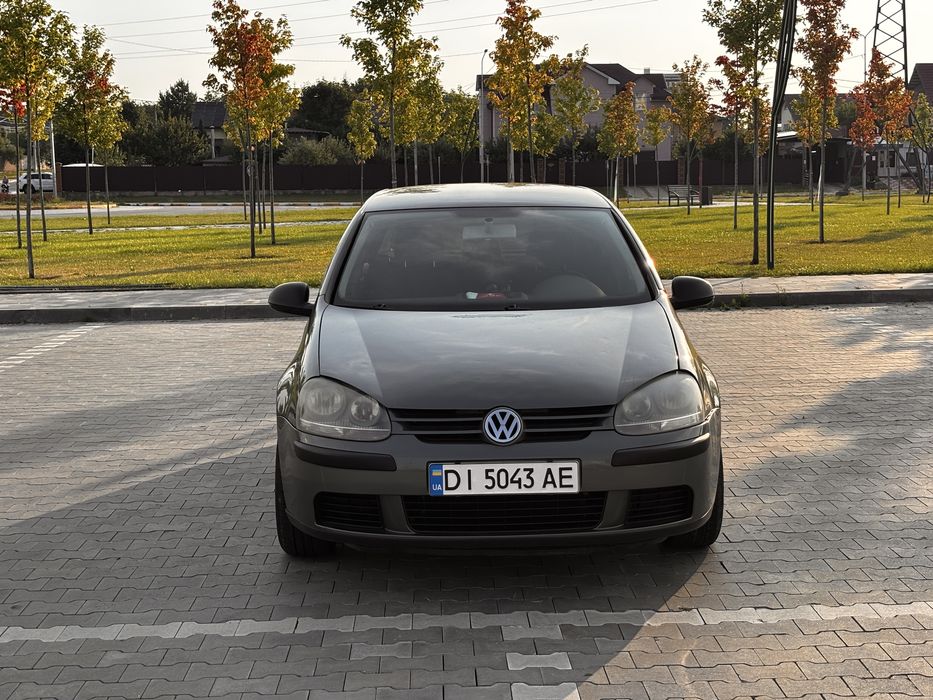 VWGolf 5 1.6 2004