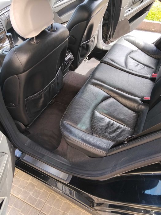 Mercedes E220  W211