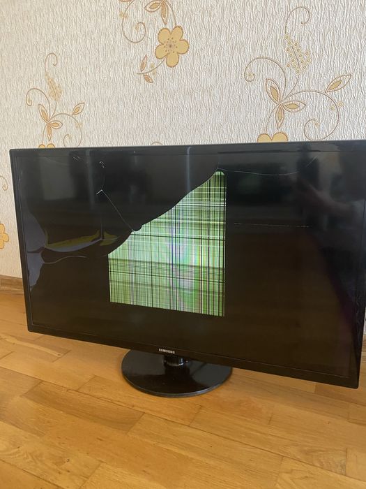 Телевізор Samsung (на запчастини)