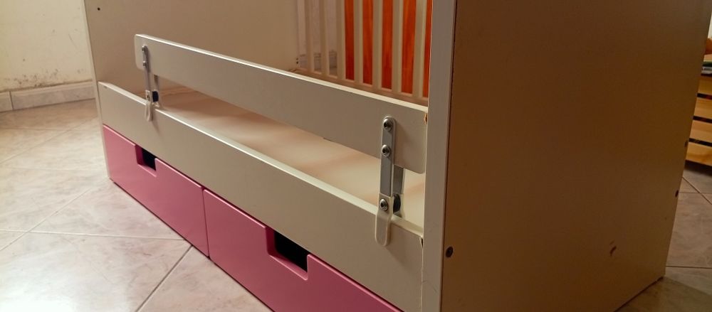 Berço/Cama de Bebé IKEA Evolutiva com Gavetas