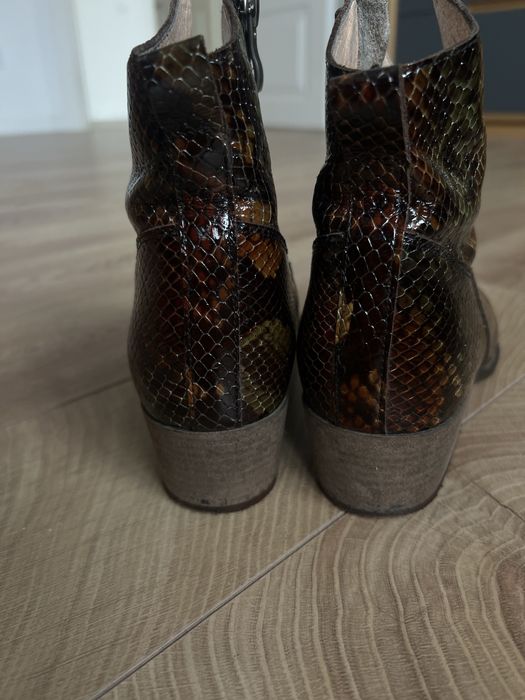 Козаки батільйони ботінки шкіряні 39