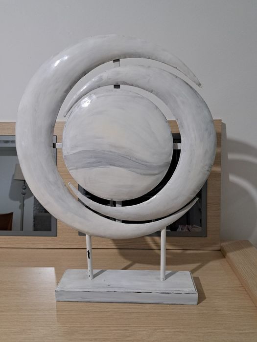 Peça decorativa grande