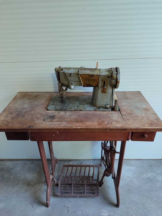 Máquina costura Singer