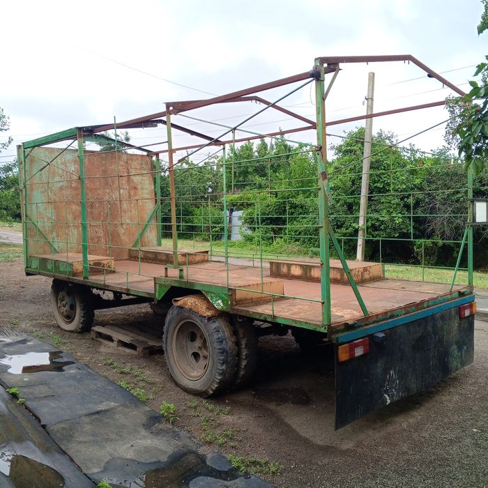 Продам грузовой прицеп