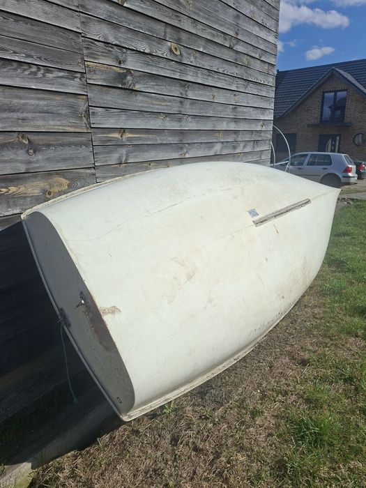 Łódka wędkarska rekracyjna