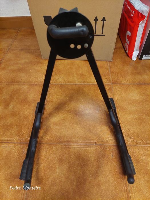 Suporte Guitarra Eléctrica ou Acústica