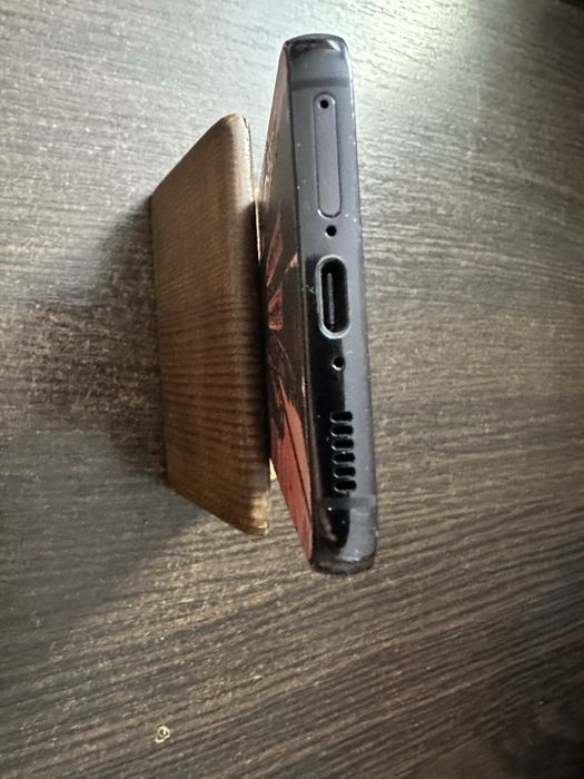 Samsung s23 8/256