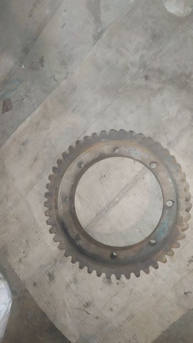 Продам шестерню на ЗИЛ 130
