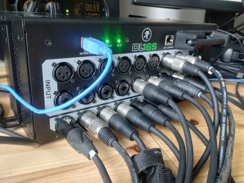 Mackie DL16S mikser pro audio (jak Behringer XR18 czy Soundcraft Ui16)