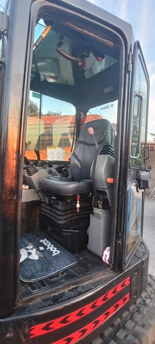 Bobcat  E35  2016