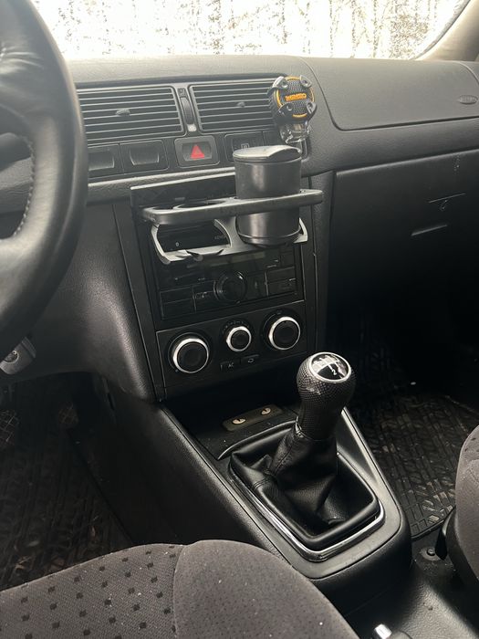 Volkswagen Golf 4 1998 1.6