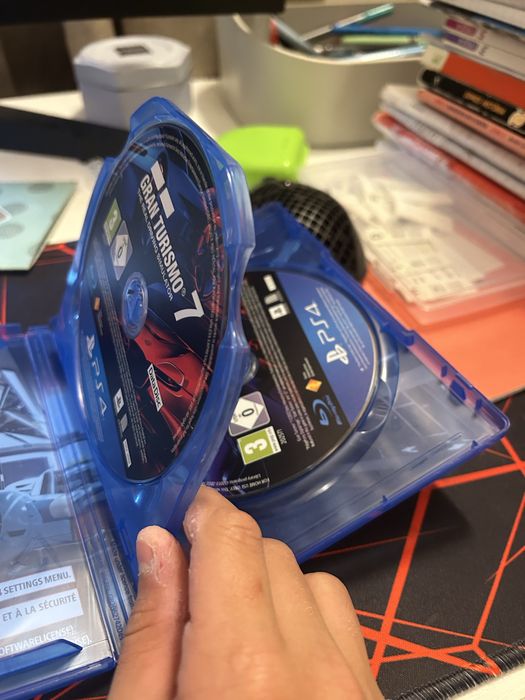 Jogos ps4 gran turismo 7 e callofduty