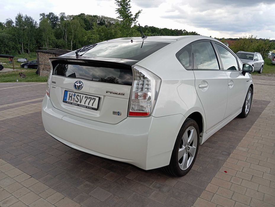 Toyota Prius 1.8  Hybryda III rok 2010