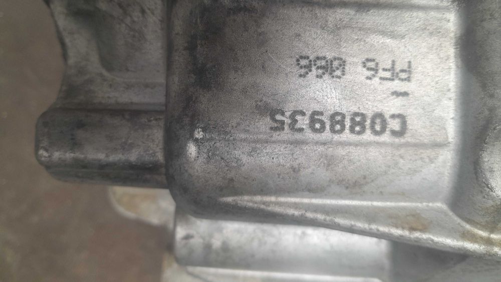 Caixa Renault master Peças