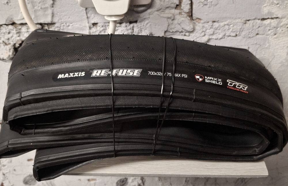 Opona Maxxis Re-Fuse TLR 700x32C