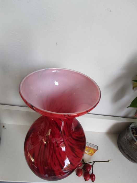 Vintage Vase Karmazynowy wazon artystyczne szkło warstwowe ręcznie wyk