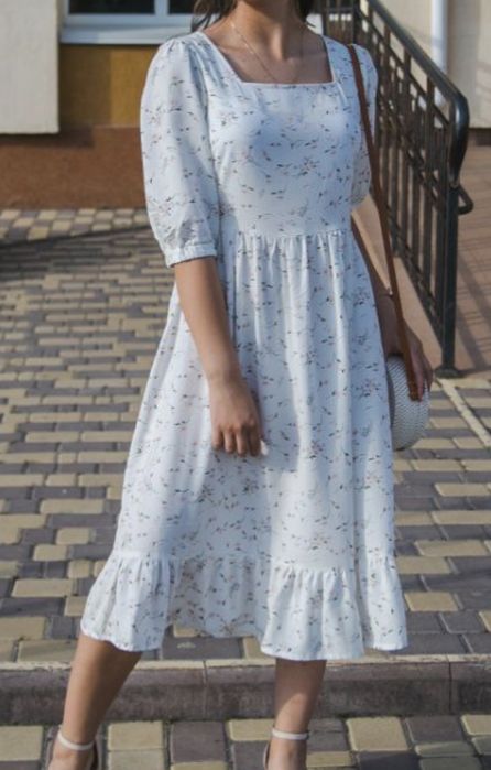 Сукня із легенької тканини