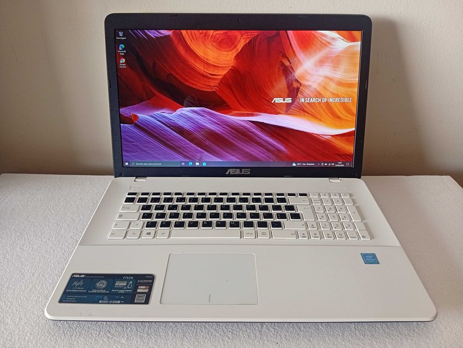 Asus X751N Pentium + IINTEL HD505 + 8GB RAM + SSD