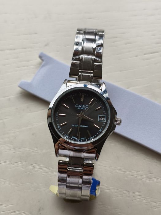 Casio relógio de mulher NOVO