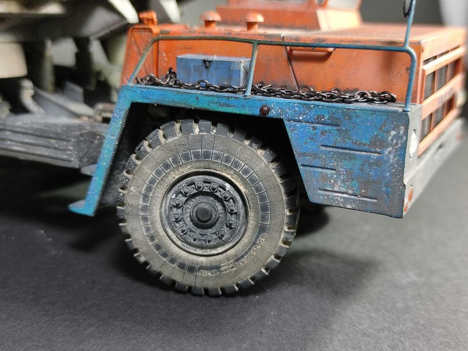BELAZ 1/43 Avd Models