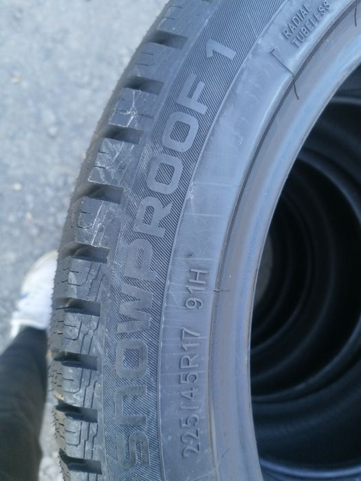225/45/17 Nokian zimowe nowe
