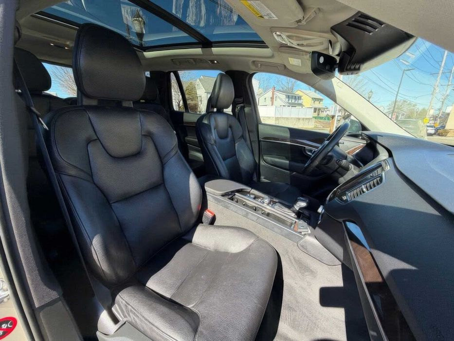 Volvo XC90 T6 Momentum      2017