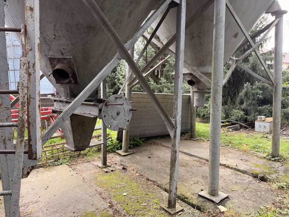 Silos zbożowy 12t