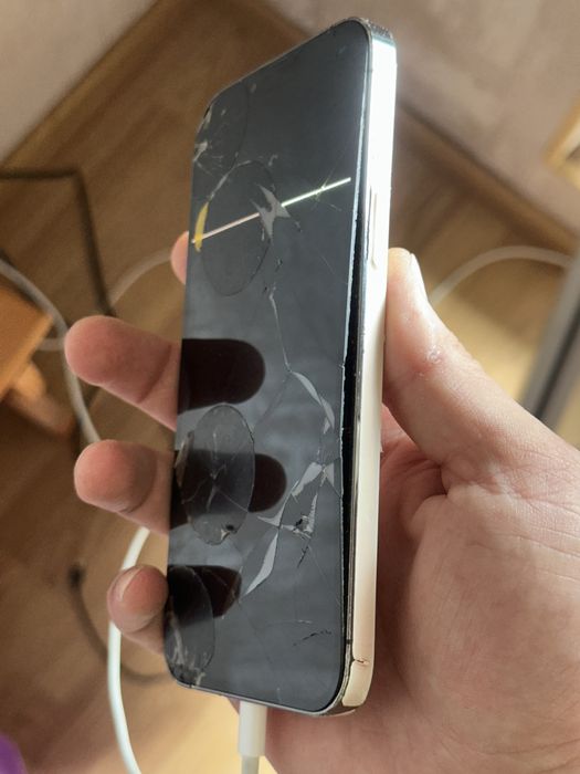 Iphone 13 pro max 128 з коробкою оригінал