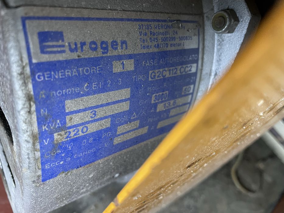 Генератор 3 кВт  Італія .