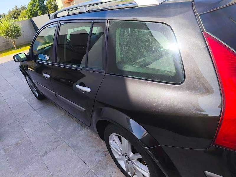Renault Mégane — fotografia 6