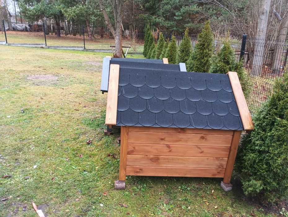 Buda duża, ocieplana, solidna, labrador, owczarek