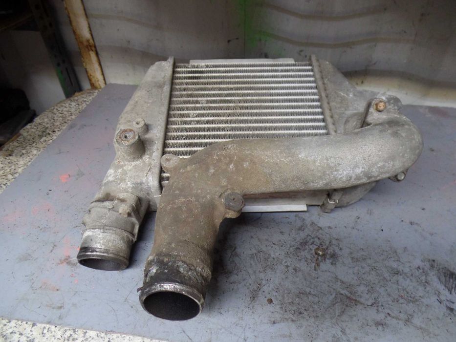 Cze6 Chłodnica intercooler mazda 5 V 2.0D wysyłka części