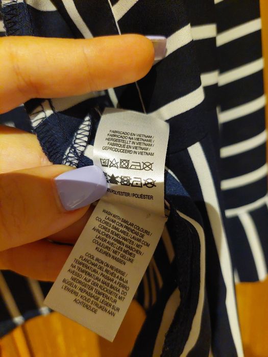 Camisa azul e branca Primark