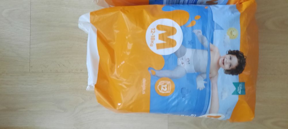 2 pacotes fralda cueca água tamanho M (12-18kg) mercadona
