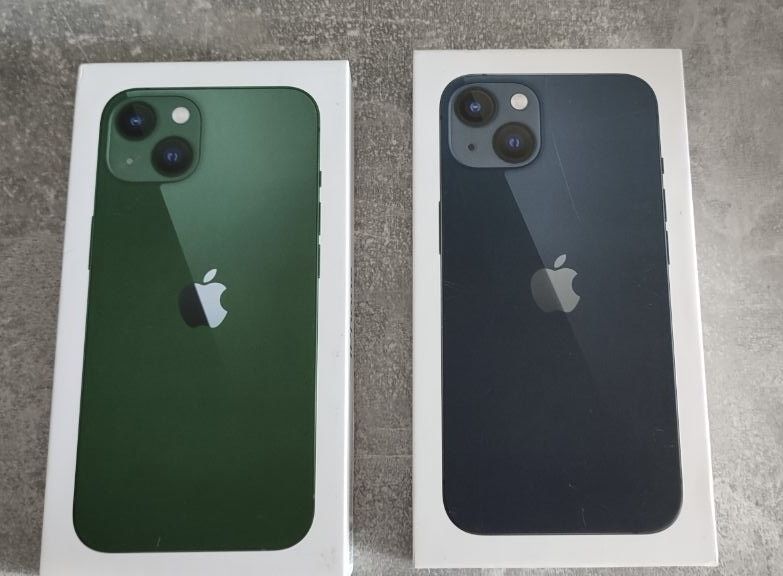 Обміняю або продам два 13 128 гб