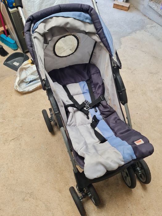 Carrinho bebe uzado