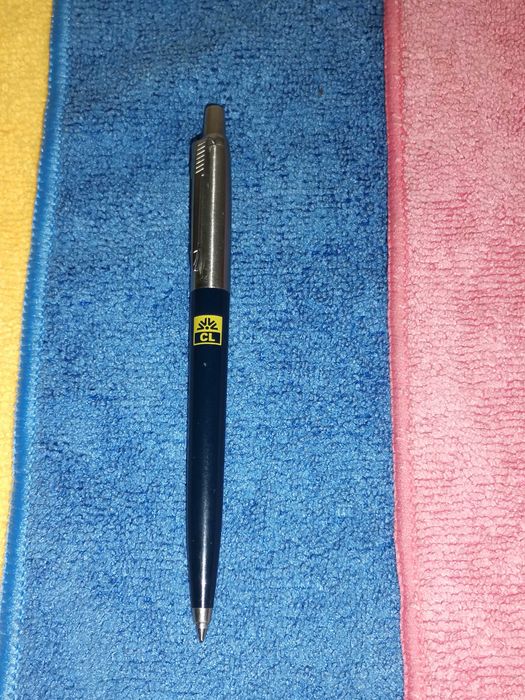 Caneta esferográfica Parker ( UK azul escuro) antiga :  (para colecionadores)