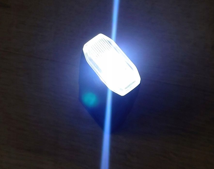 Latarka BMW przerobiona LED E46 E60 E39 E90 X3