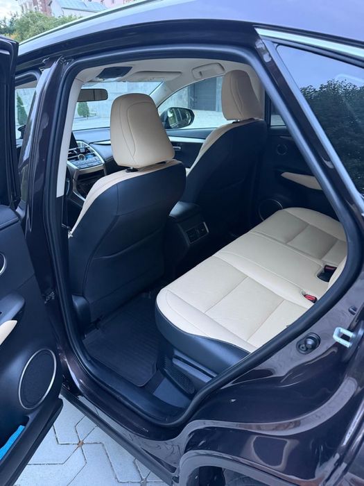 Lexus NX 300h 2015 р. гібрид 2.5, AWD