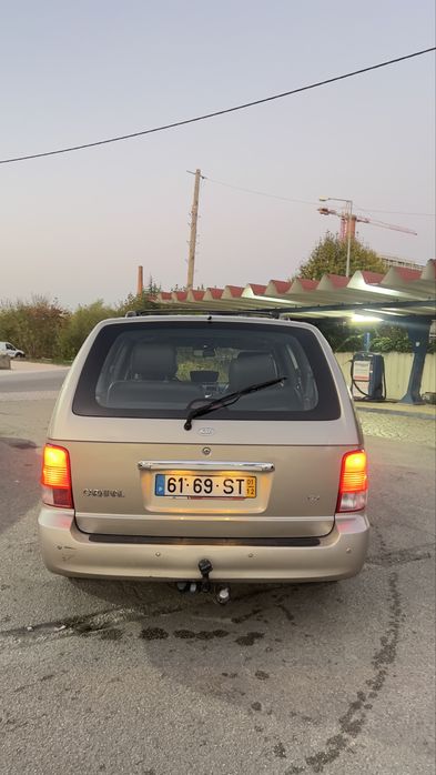 Kia Carnival 2.9 — photo 4