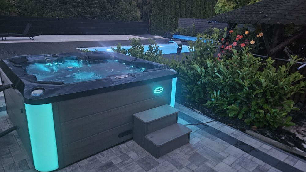 Wanna spa jacuzzi ogrodowe z hydromasażem