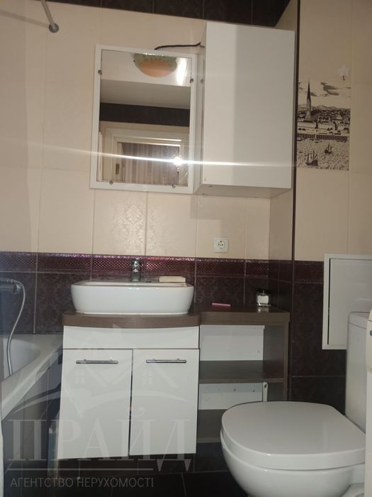 Продам 2 кмн квартиру