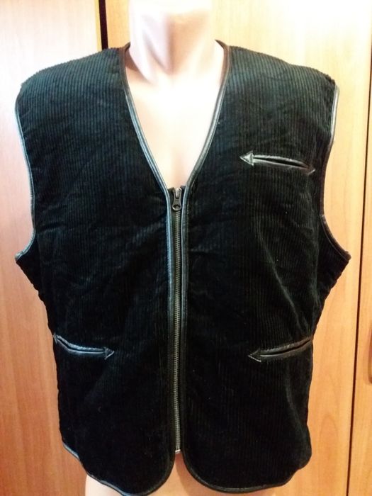 Жилет утепленный мужской