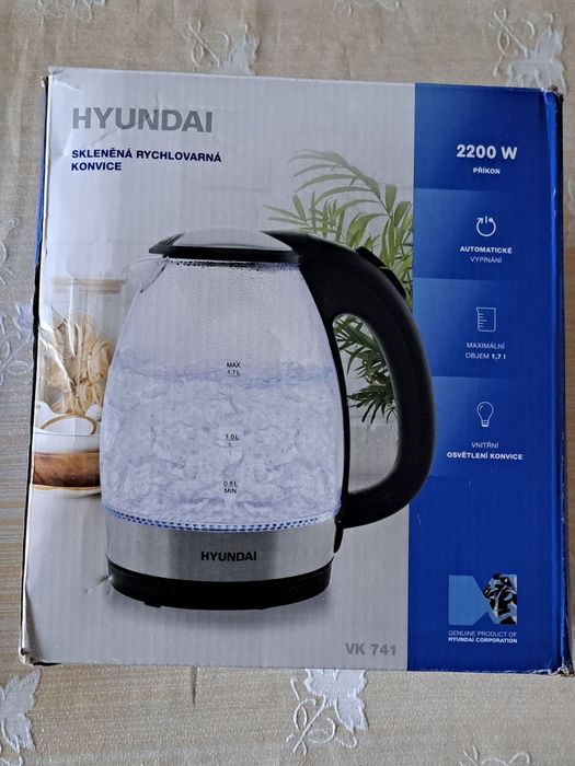 Електрочайник Hyundai